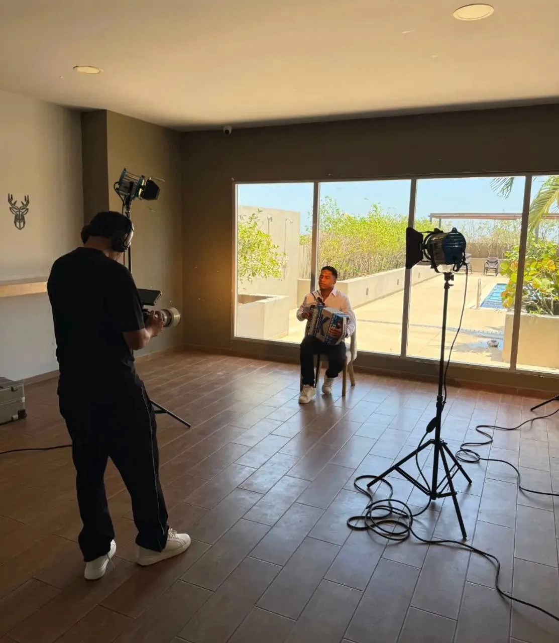 Imagen de Alex Martínez despierta rumores tras mostrarse realizando casting