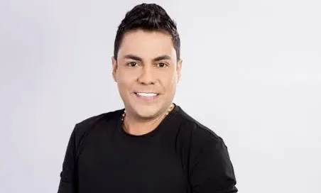 Churo Díaz hizo vibrar Valledupar con el lanzamiento del Pluma Blanca